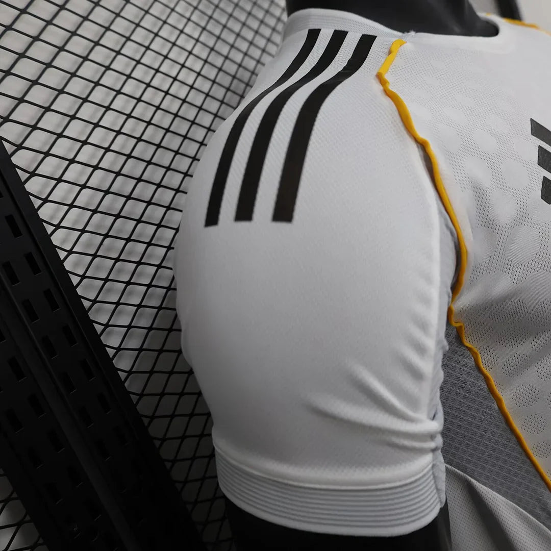 Real Madrid 2025/2026 Local Kit