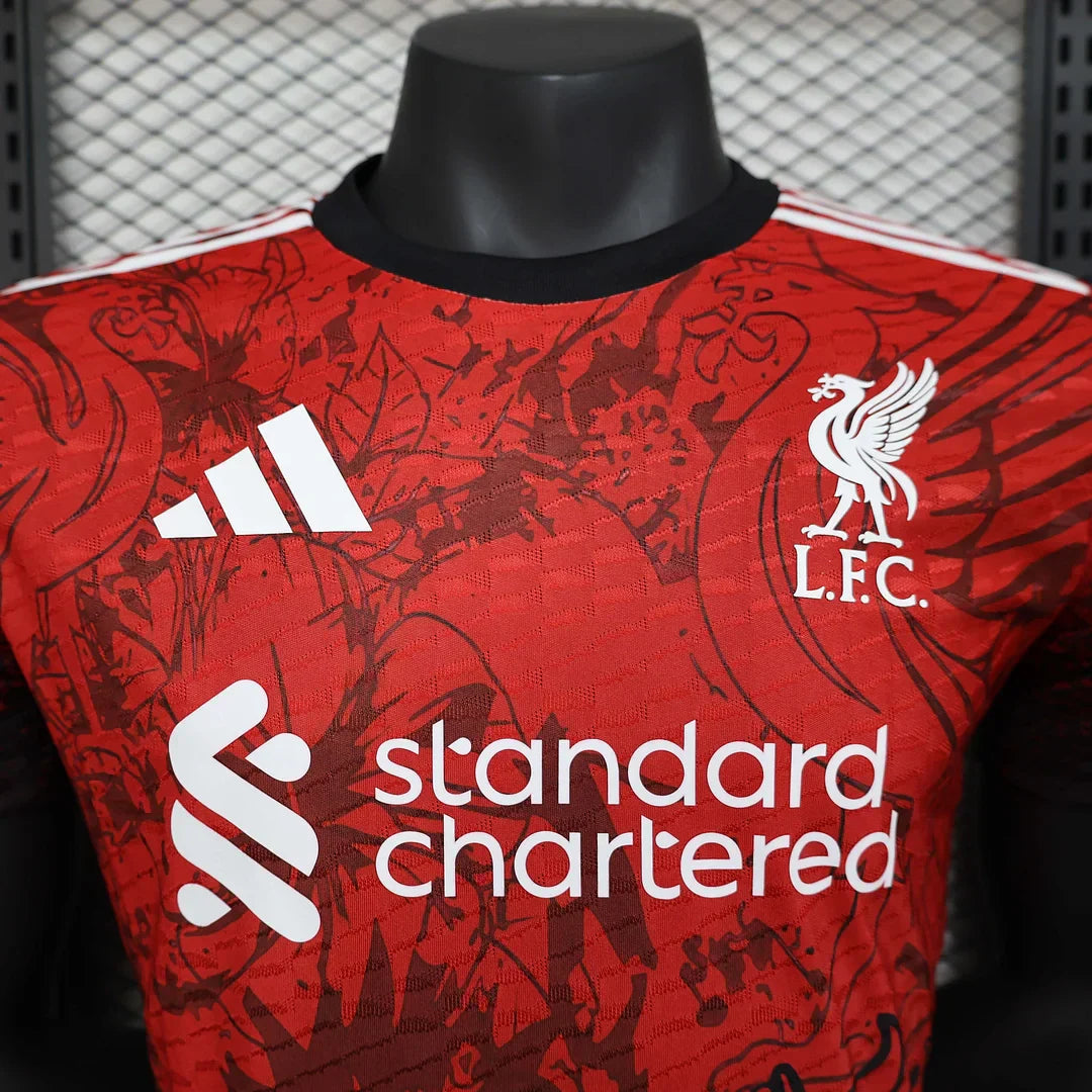 Liverpool "Crowned Eagle" Edición Especial