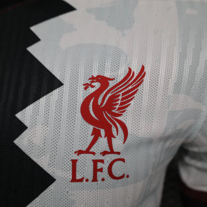 Liverpool "Tri-Color Blitz" Edición Especial