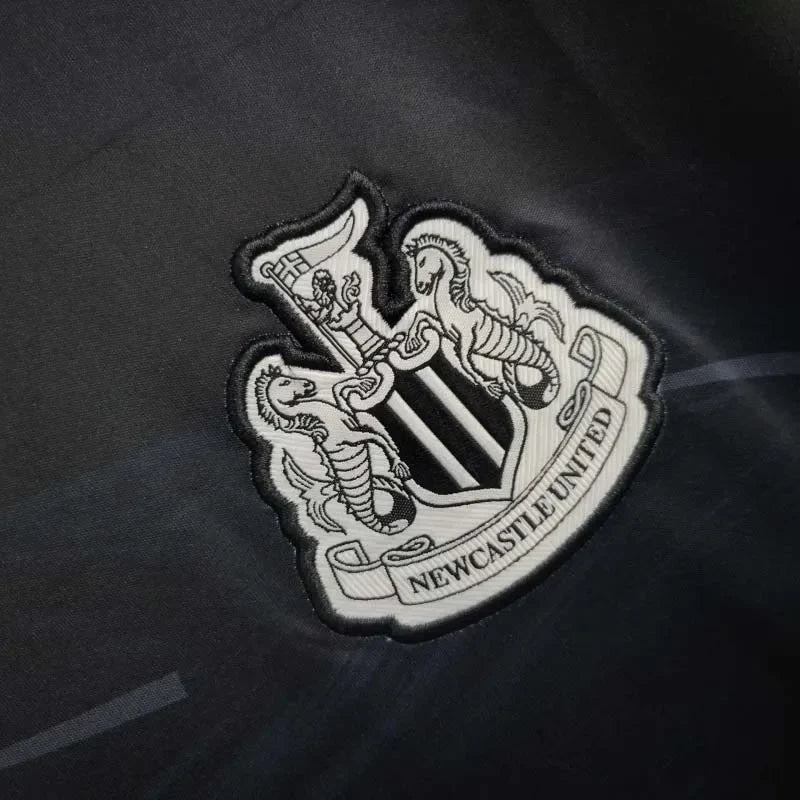2024-2025 Newcastle United Pre match training Wear