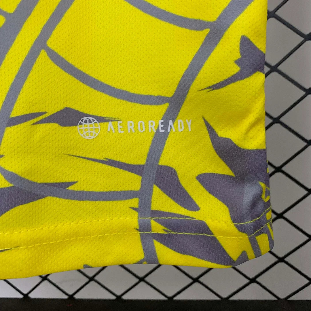 Real Madrid "Dragón Amarillo" Edición Especial