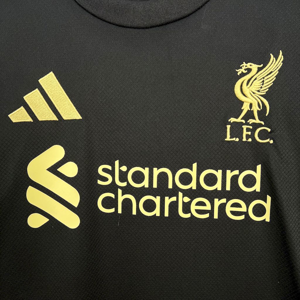 Liverpool "Dark Majesty" Edición Especial
