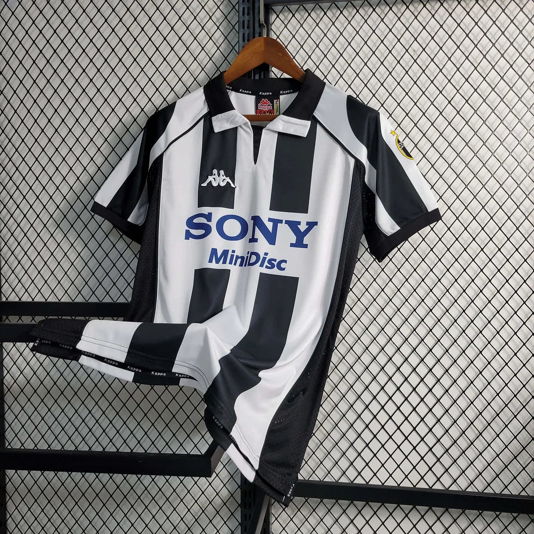 1997-1998 Retro Juventus Local