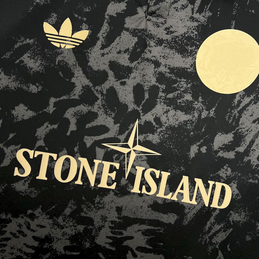 Ajax X Stone Island Edición Especial