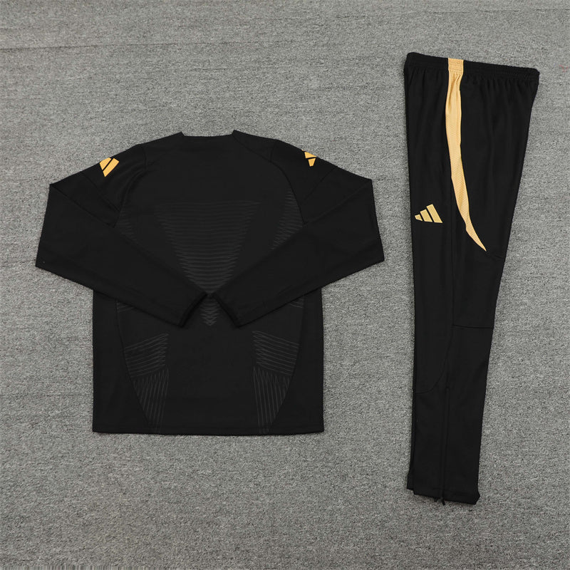Real Madrid Black and Gold Chándal