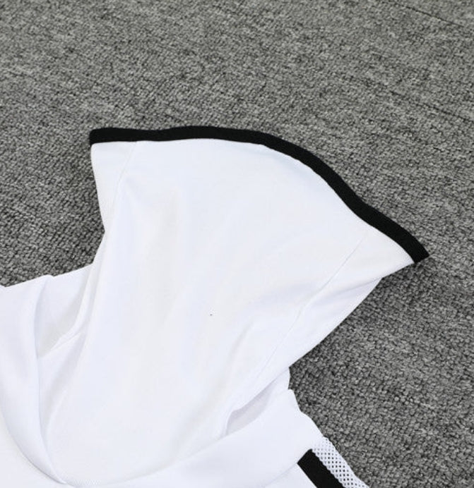 Real Madrid White and Black Chándal