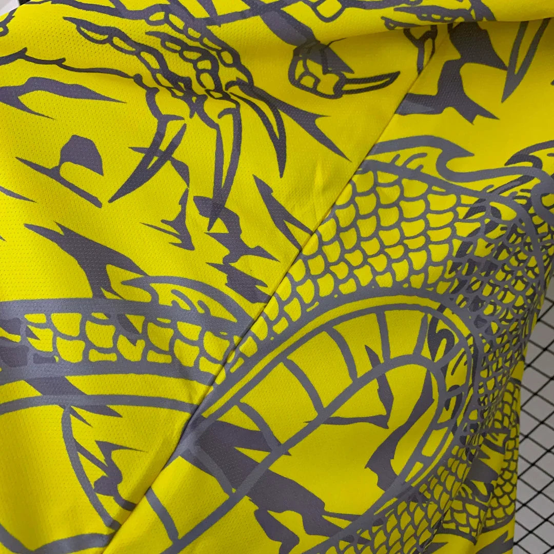 Real Madrid "Dragón Amarillo" Edición Especial