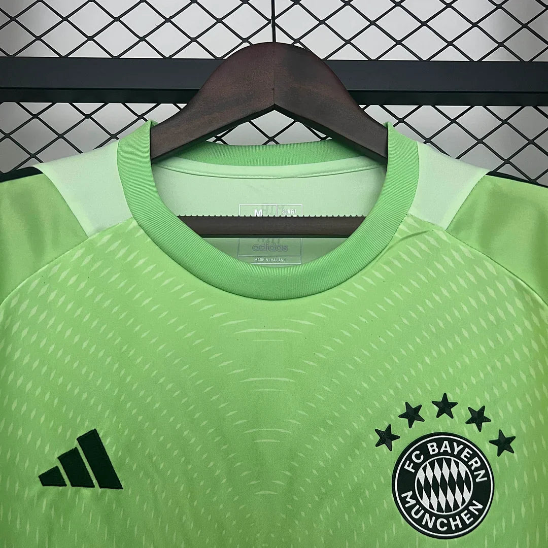 2025/2026 Bayern Munchen Green Goalkeeper Kit