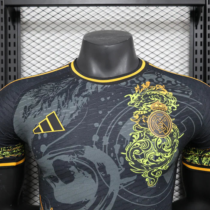Real Madrid "Dragon's Dawn" Edición Especial