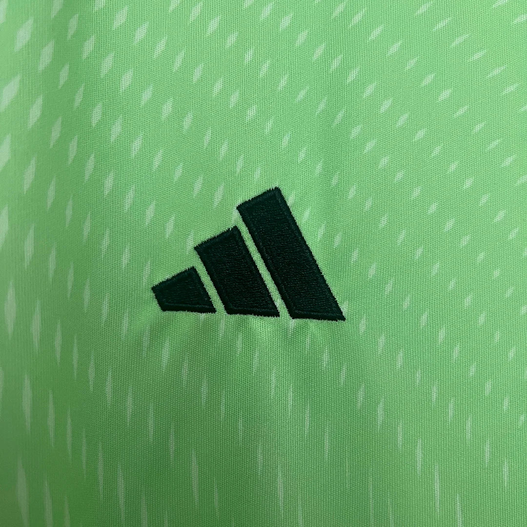 2025/2026 Bayern Munchen Green Goalkeeper Kit