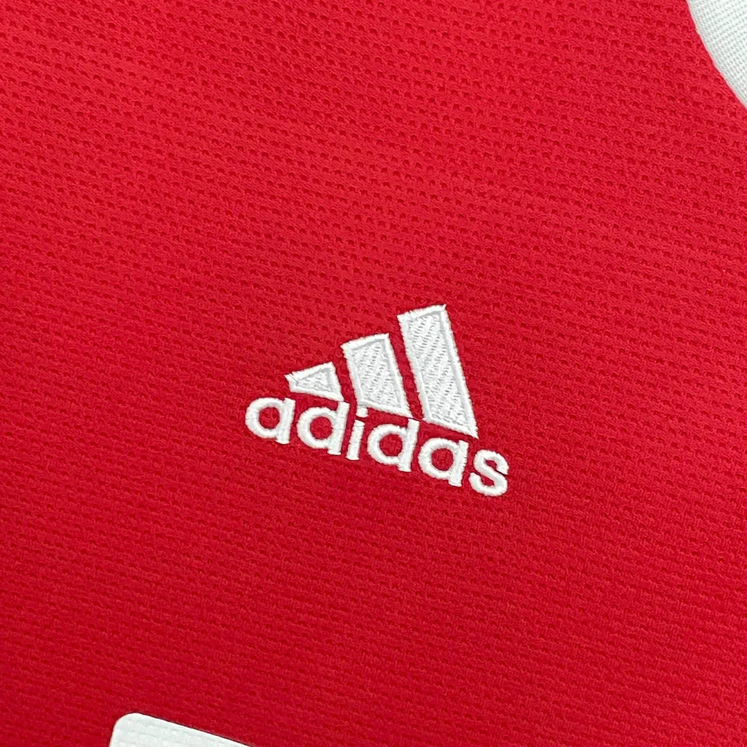 Manchester United Retro Local 2021/2022