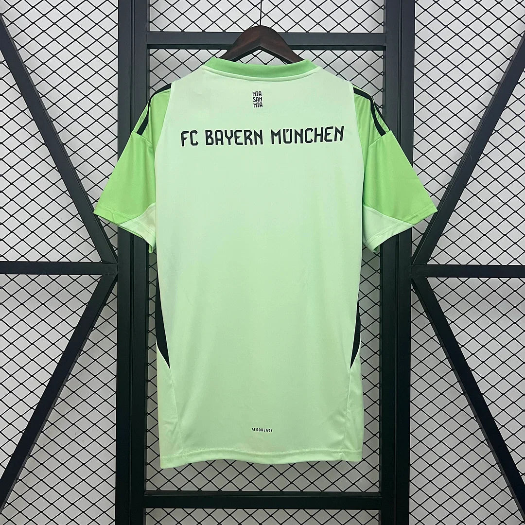 2025/2026 Bayern Munchen Green Goalkeeper Kit
