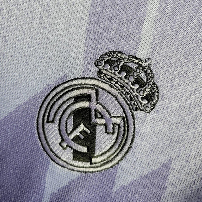 Real Madrid 2022/2023 Visitante Kit