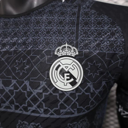 Real Madrid "Mosaic Heritage" Black Edition Edición Especial