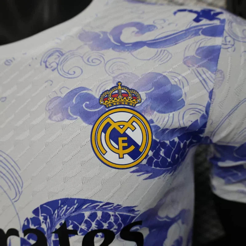 Real Madrid "Snowbound Veil" Edición Especial
