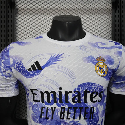 Real Madrid "Snowbound Veil" Edición Especial