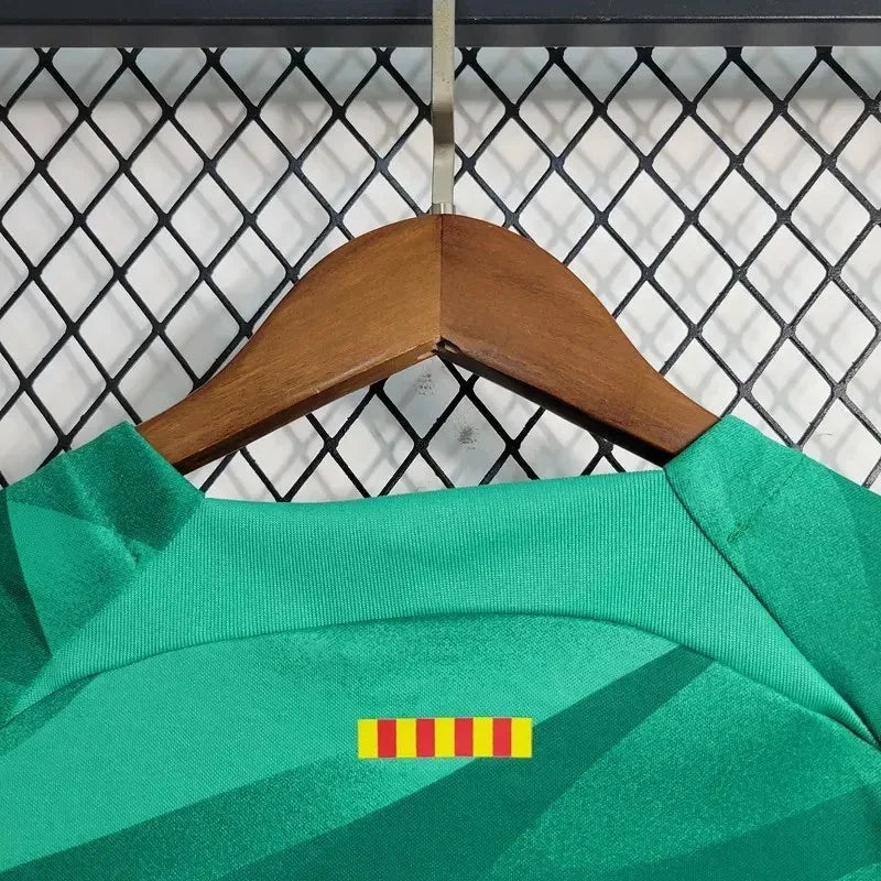 2023/2024 Barcelona Goalkeeper Kit Talla Niño