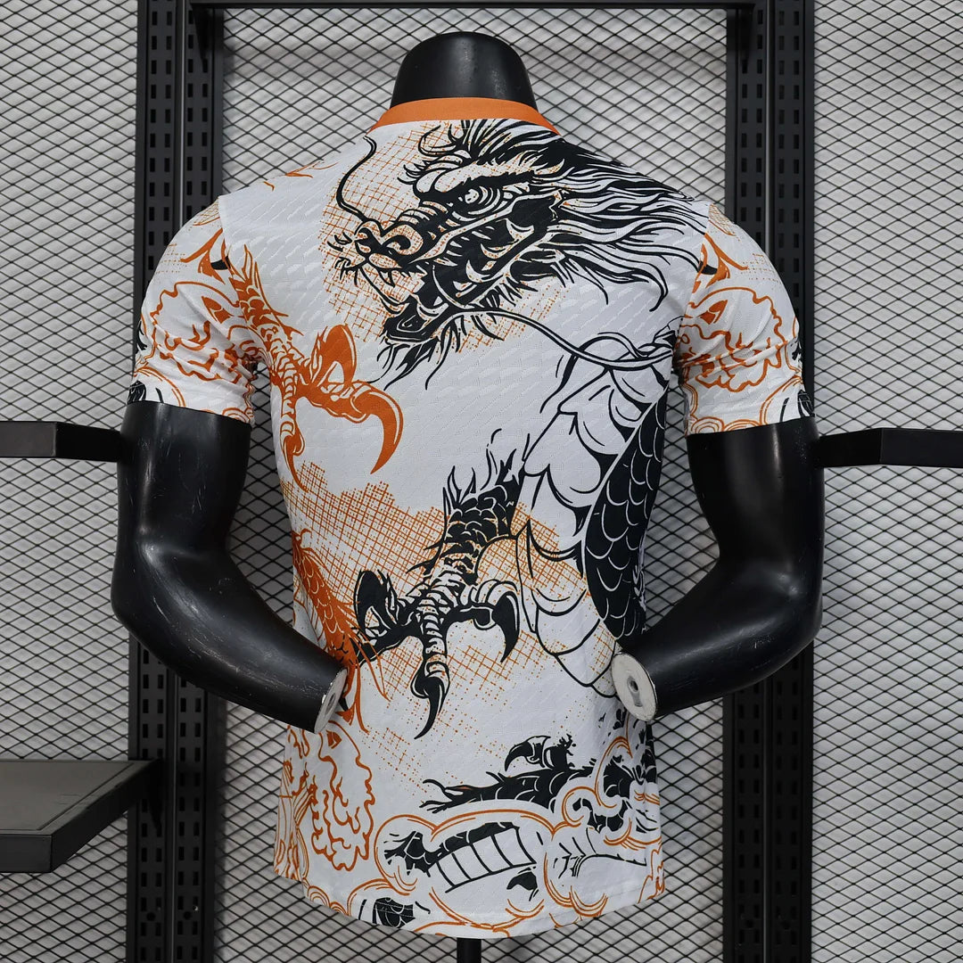 Real Madrid "Dragon Claw" Edición Especial