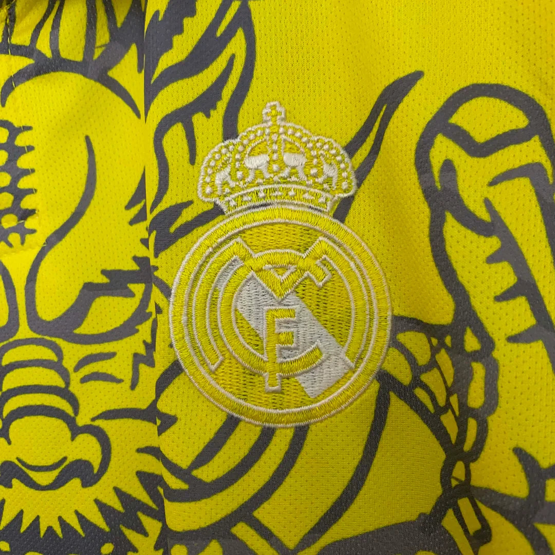Real Madrid "Dragón Amarillo" Edición Especial