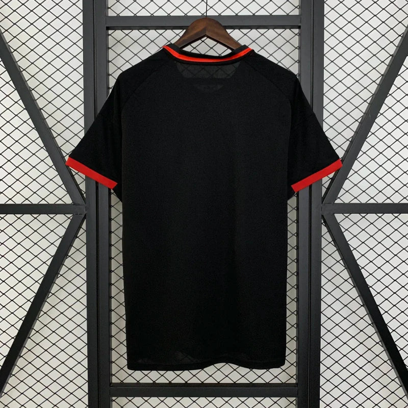 Real Madrid "Serpent Rojo" Edición Especial