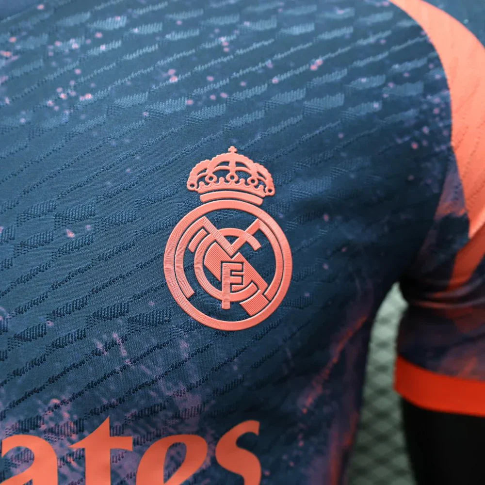 Real Madrid "Celestial Blaze" Edición Especial
