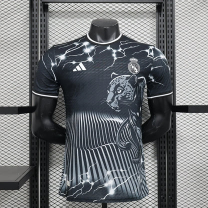 Real Madrid "Black Panther" Edición Especial