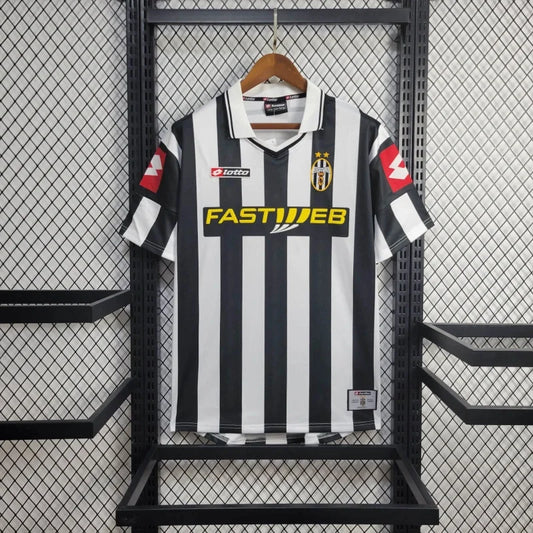 2001-2002 Retro Juventus Local