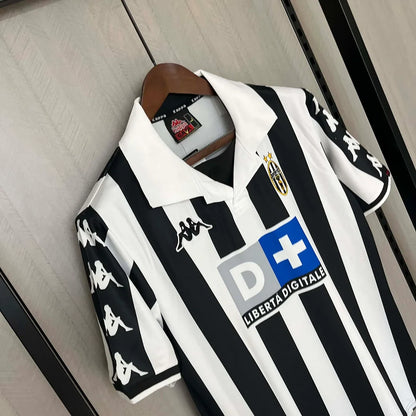 1999-2000 Retro Juventus Local