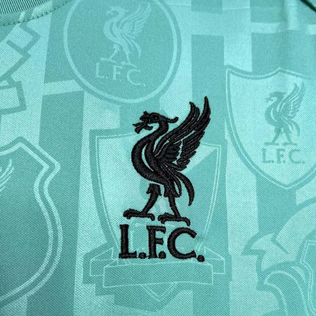 2024/2025 Liverpool Entrenamiento Wear