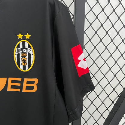 2001-2002 Retro Juventus Visitante