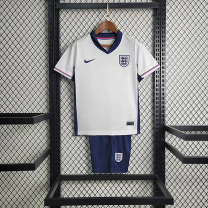 England 2024 Local Talla Niño