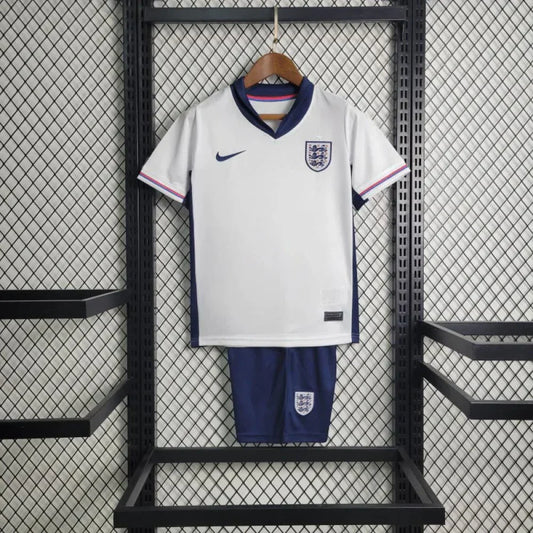 England 2024 Local Talla Niño