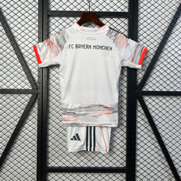 2025/2026 Bayern Munchen Visitante Kit Talla Niño