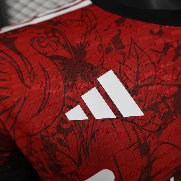 Liverpool "Crowned Eagle" Edición Especial