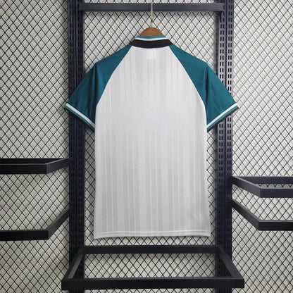 Liverpool Retro 1993-1994 Visitante Kit