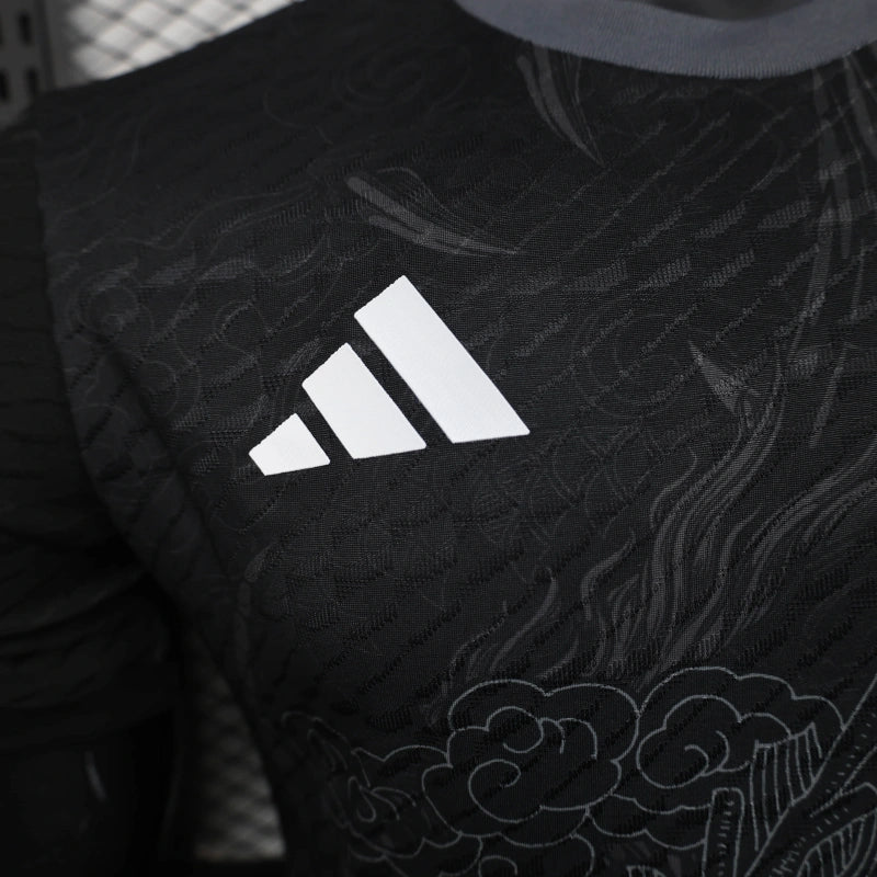 Real Madrid "Lunar Shard" Edición Especial