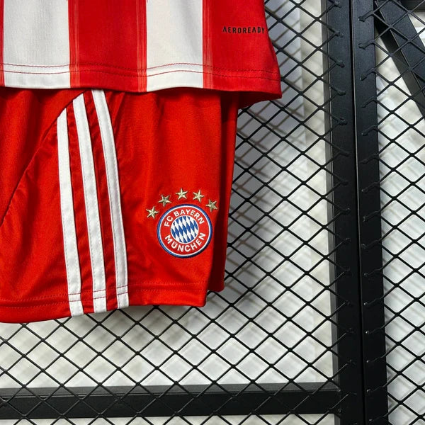 2025/2026 Bayern Munchen Local Kit Talla Niño