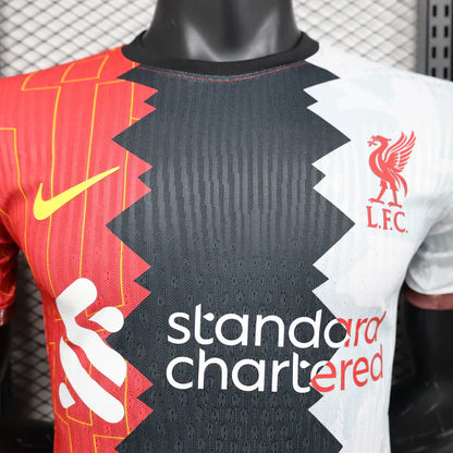 Liverpool "Tri-Color Blitz" Edición Especial