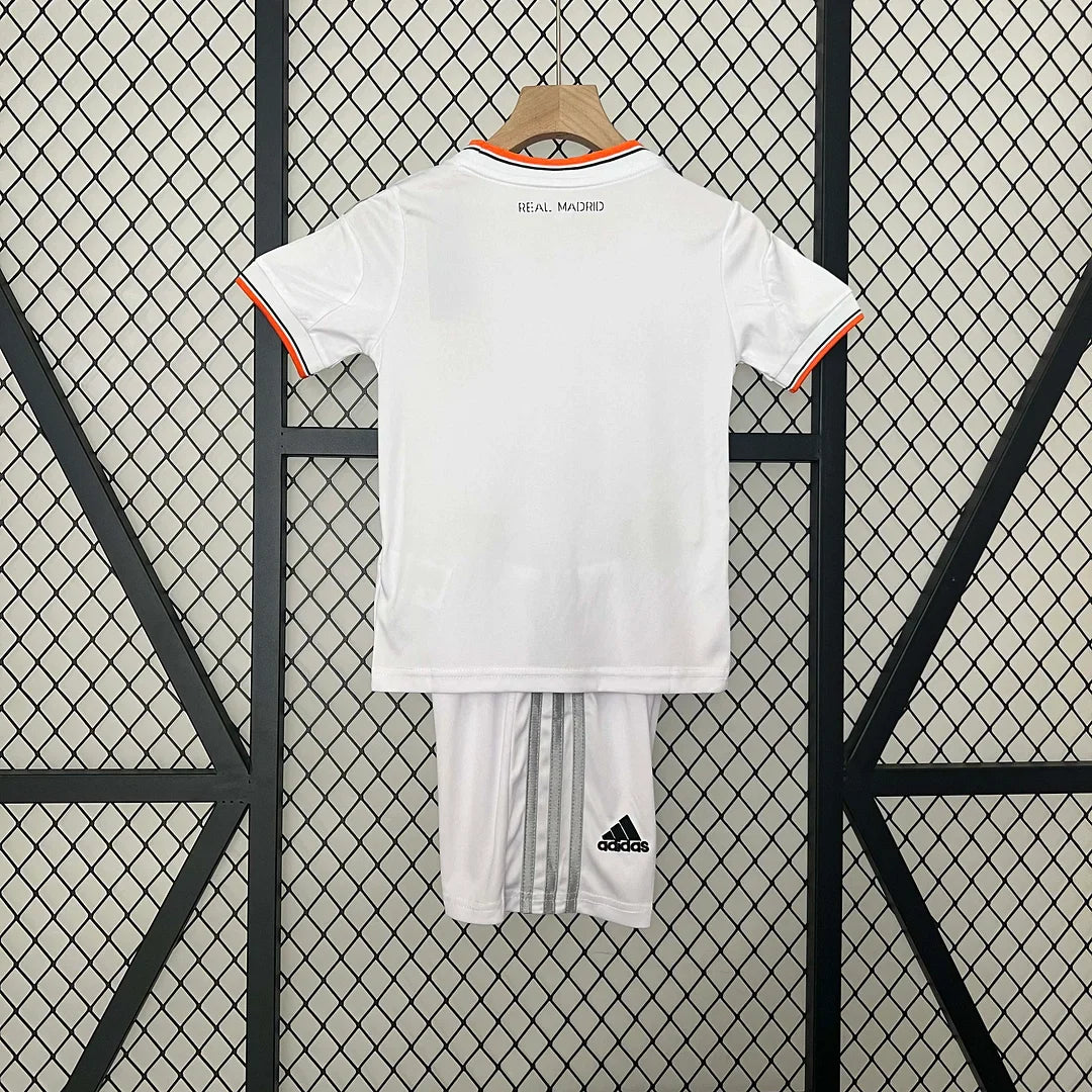 2013/2014 Retro Real Madrid Local Kit Talla Niño