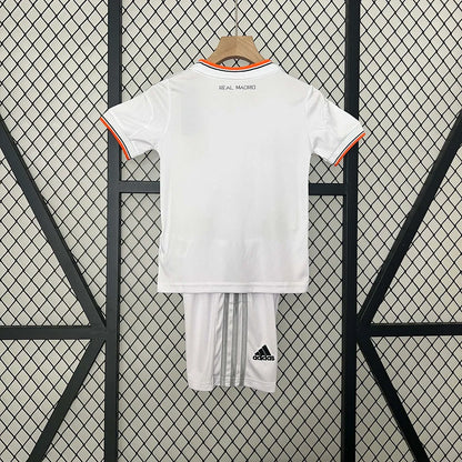 2013/2014 Retro Real Madrid Local Kit Talla Niño