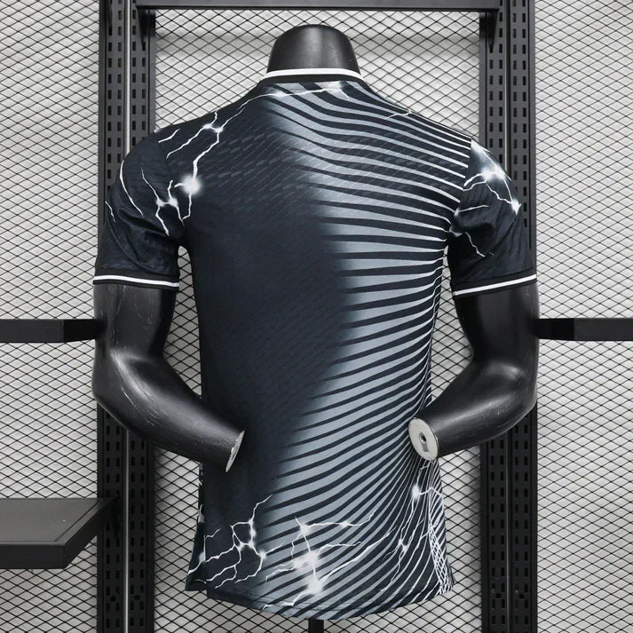 Real Madrid "Black Panther" Edición Especial