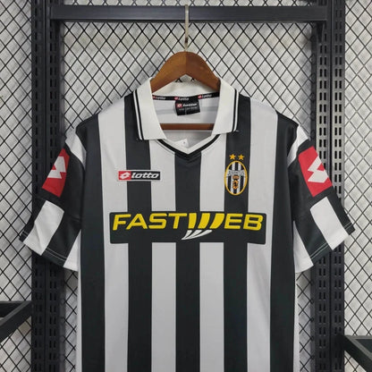 2001-2002 Retro Juventus Local