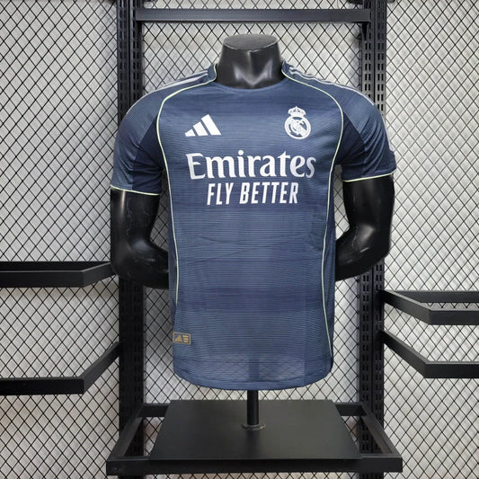 Real Madrid 2025/2026 Visitante Kit