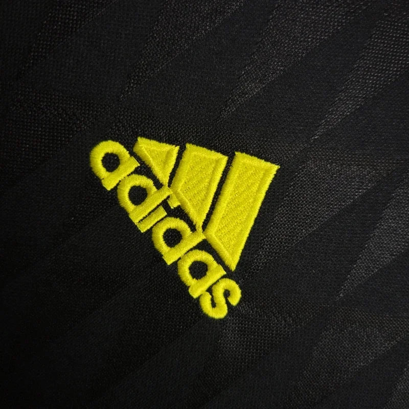2010-2011 Retro Liverpool Alternativa Visitante