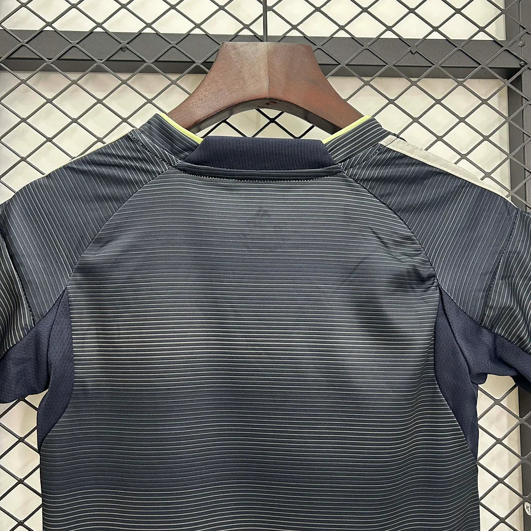 2025/2026 Real Madrid Visitante Kit Talla Niño