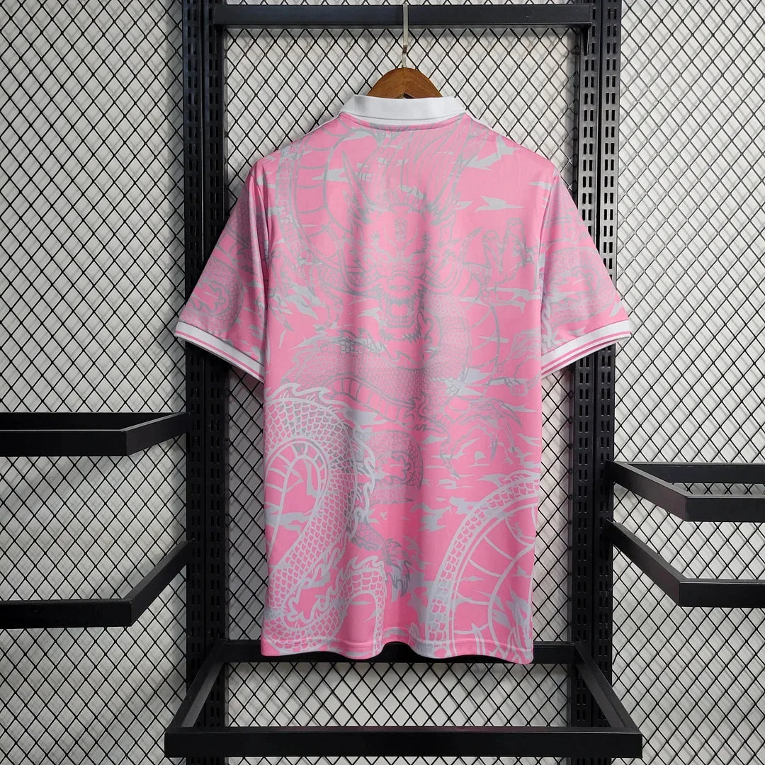 Real Madrid "Dragón Rosa" Edición Especial