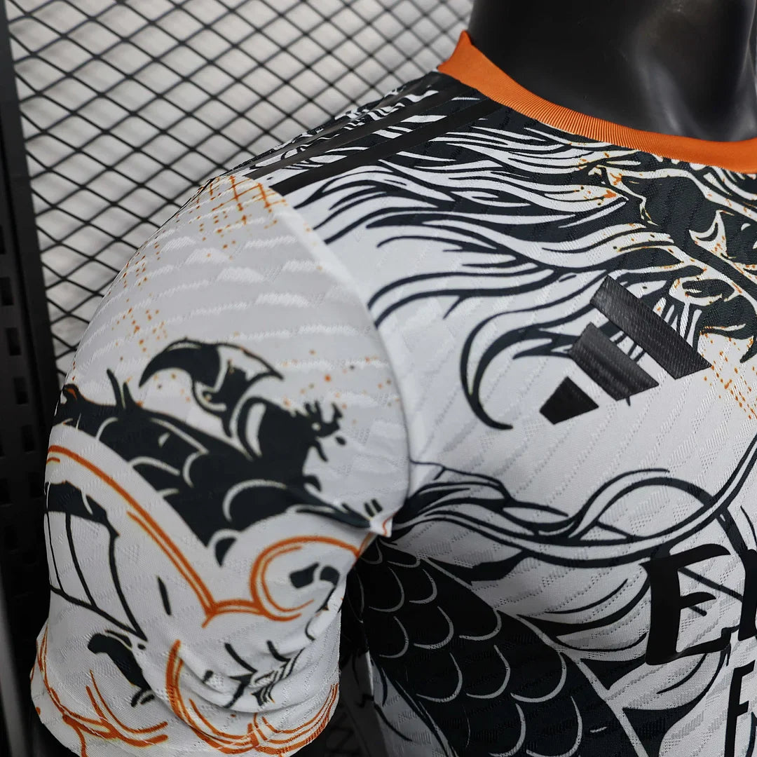 Real Madrid "Dragon Claw" Edición Especial