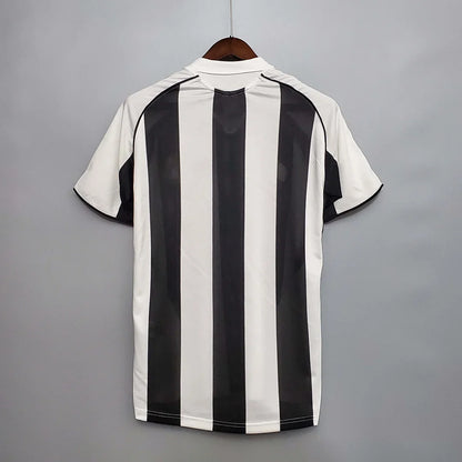2005-2006 Retro Newcastle United Local