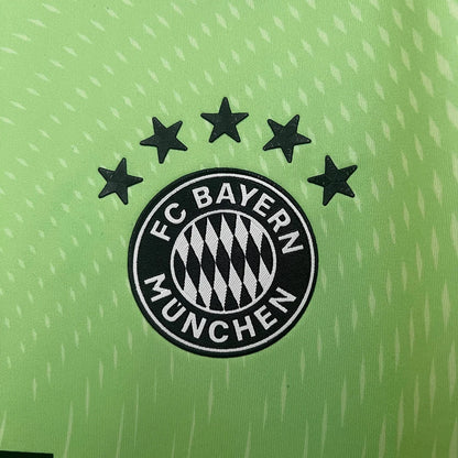 2025/2026 Bayern Munchen Green Goalkeeper Kit