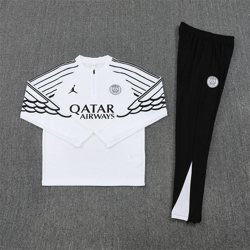 PSG Paris Saint Germain White and Black Chándal